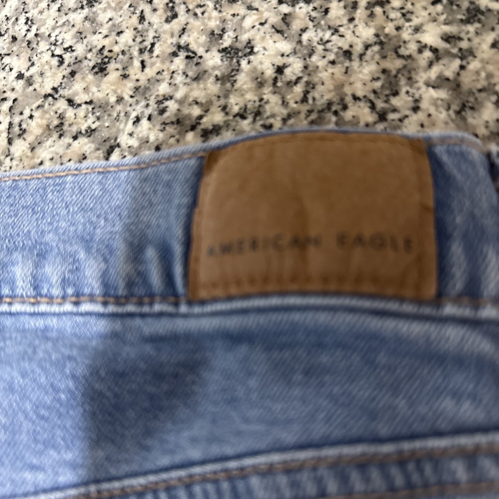 American Eagle Jeans Women's Low Rise Ultra Wide Leg Baggy Style Denim Size 4 - Picture 9 of 12